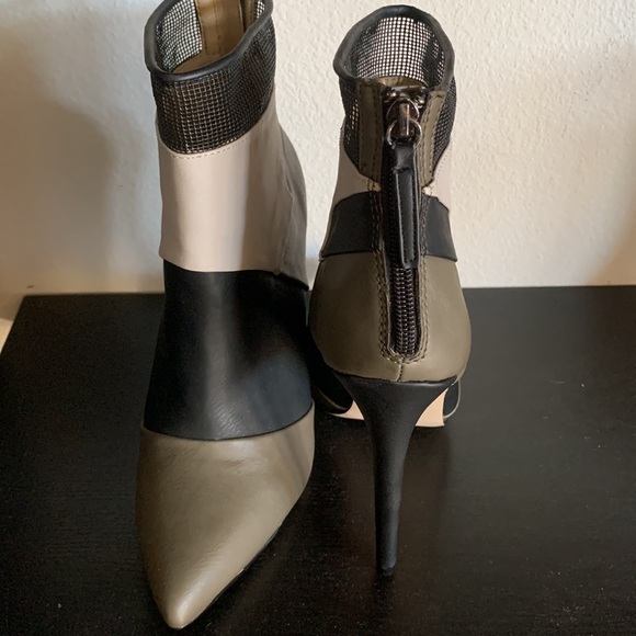 Brand new booties - Picture 2 of 3